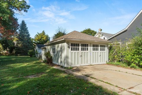 Tiny photo for 21 N Lincoln Street, Batavia, IL 60510 (MLS # 12469106)