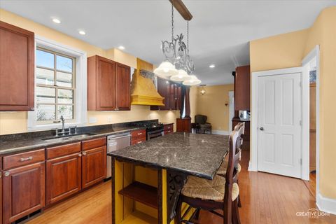 Tiny photo for 21 N Lincoln Street, Batavia, IL 60510 (MLS # 12469106)