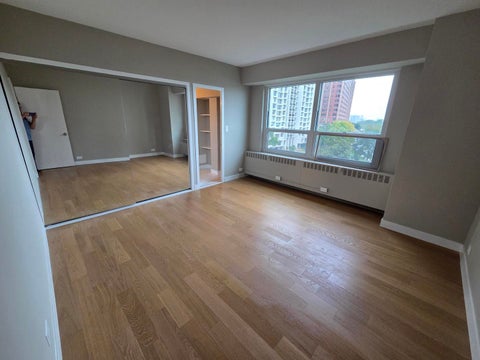 Tiny photo for 3180 N Lake Shore Drive #5H, Chicago, IL 60657 (MLS # 12753912)
