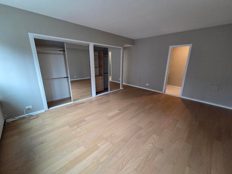 Tiny photo for 3180 N Lake Shore Drive #5H, Chicago, IL 60657 (MLS # 12753912)