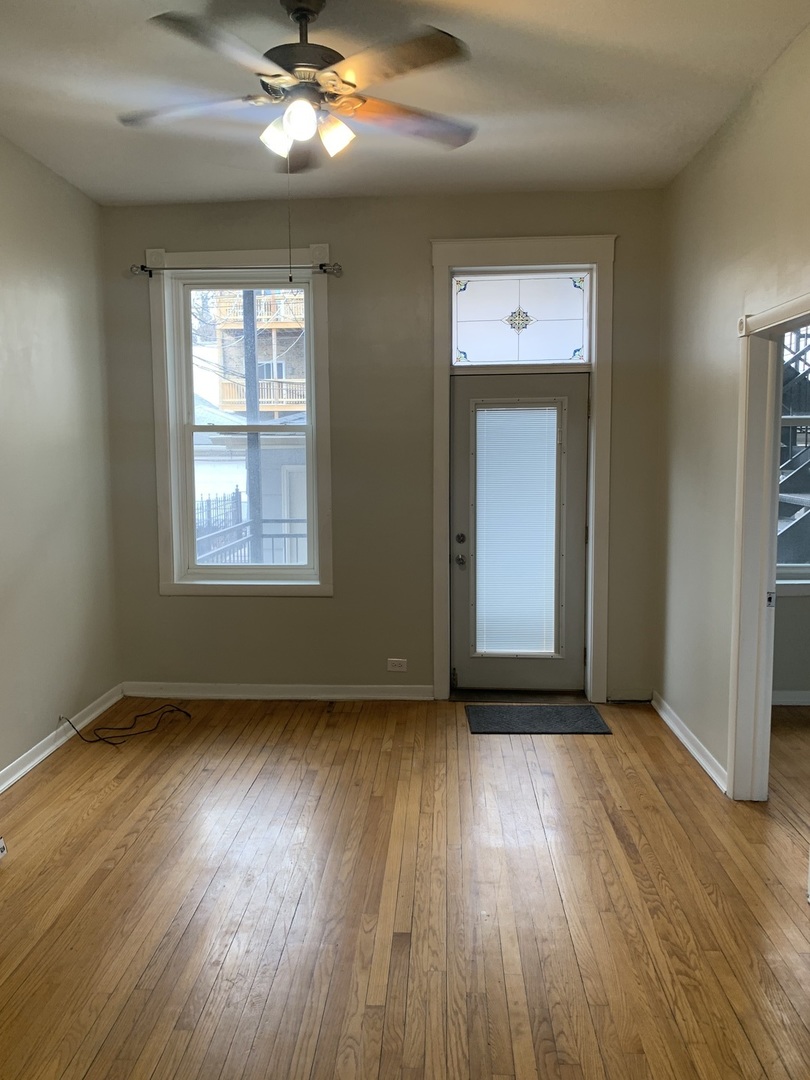 858 N Ashland Avenue 1R