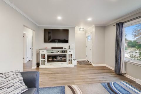 Tiny photo for 11104 Boeger Court, Westchester, IL 60154 (MLS # 12514460)