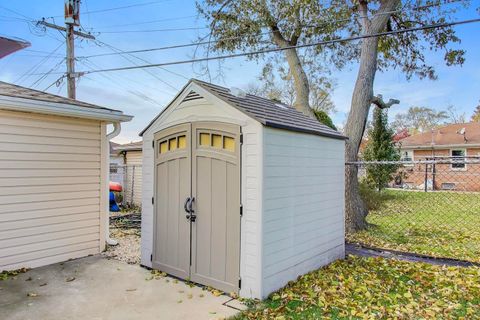 Tiny photo for 11104 Boeger Court, Westchester, IL 60154 (MLS # 12514460)