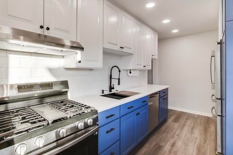 Tiny photo for 11104 Boeger Court, Westchester, IL 60154 (MLS # 12514460)