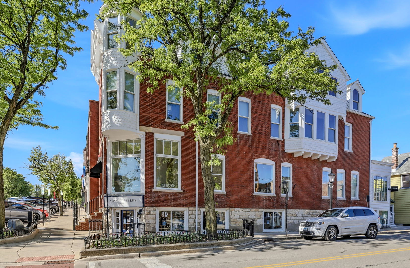 102 S Washington Street OWNERS