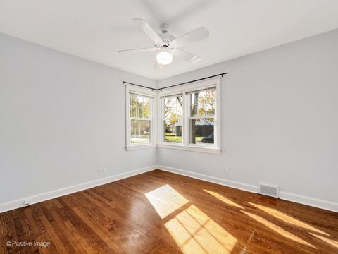 Tiny photo for 1209 Cleveland Avenue, La Grange Park, IL 60526 (MLS # 12495906)