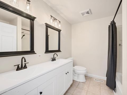 Tiny photo for 268 Arlington Court #268, Carol Stream, IL 60188 (MLS # 12627085)