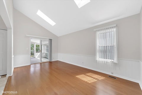 Tiny photo for 74 Bedford Road, Mundelein, IL 60060 (MLS # 12729194)