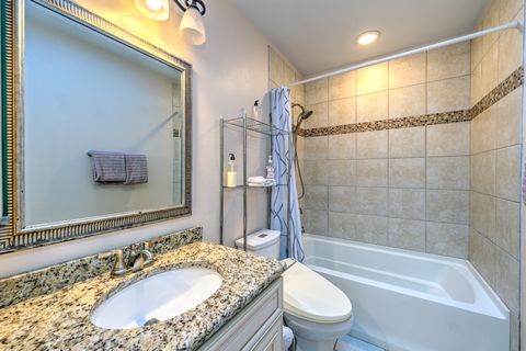 Tiny photo for 72 N Southport Drive, Mundelein, IL 60060 (MLS # 12577930)