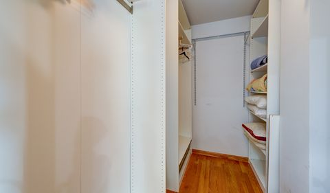 Tiny photo for 72 N Southport Drive, Mundelein, IL 60060 (MLS # 12577930)