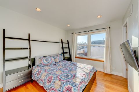 Tiny photo for 72 N Southport Drive, Mundelein, IL 60060 (MLS # 12577930)