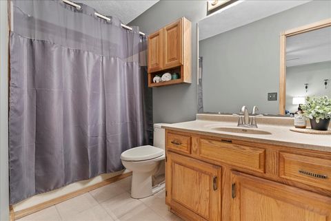 Tiny photo for 4 Palm Court, Bloomington, IL 61701 (MLS # 12494031)