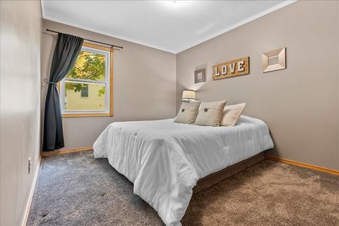 Tiny photo for 4 Palm Court, Bloomington, IL 61701 (MLS # 12494031)