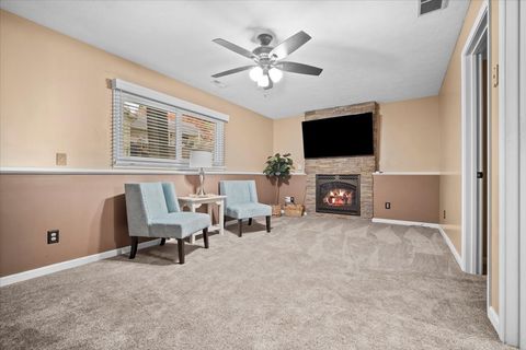 Tiny photo for 4 Palm Court, Bloomington, IL 61701 (MLS # 12494031)