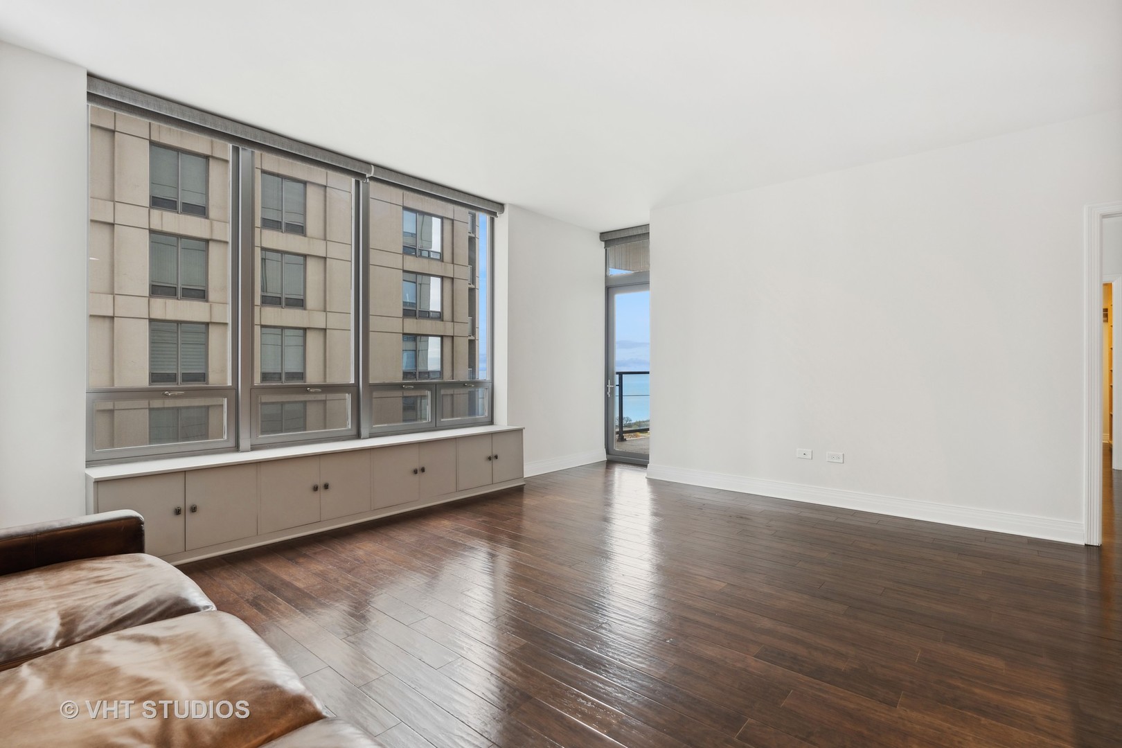 600 N LAKE SHORE Drive 2110