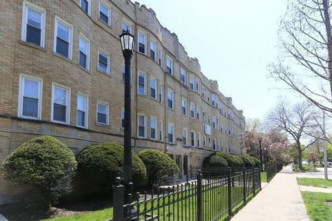 4505 N Malden Street 2B Chicago IL 60640