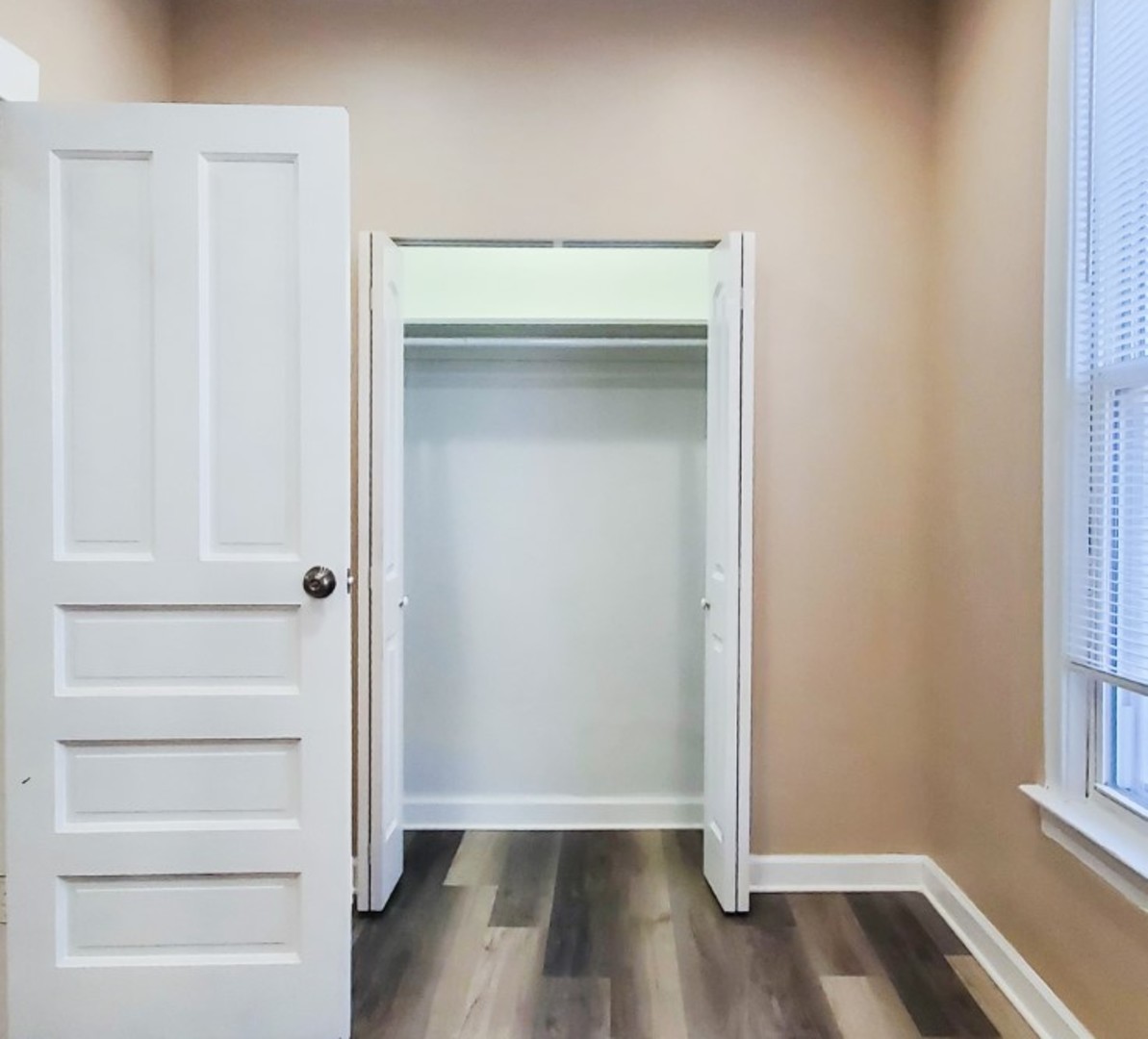 1540 N KEELER Avenue