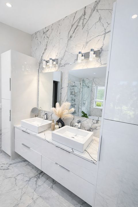 Tiny photo for 55 WILLOW Road, Wheeling, IL 60090 (MLS # 12595481)