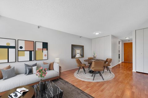 Tiny photo for 1122 N Clark Street #1910, Chicago, IL 60610 (MLS # 12467197)