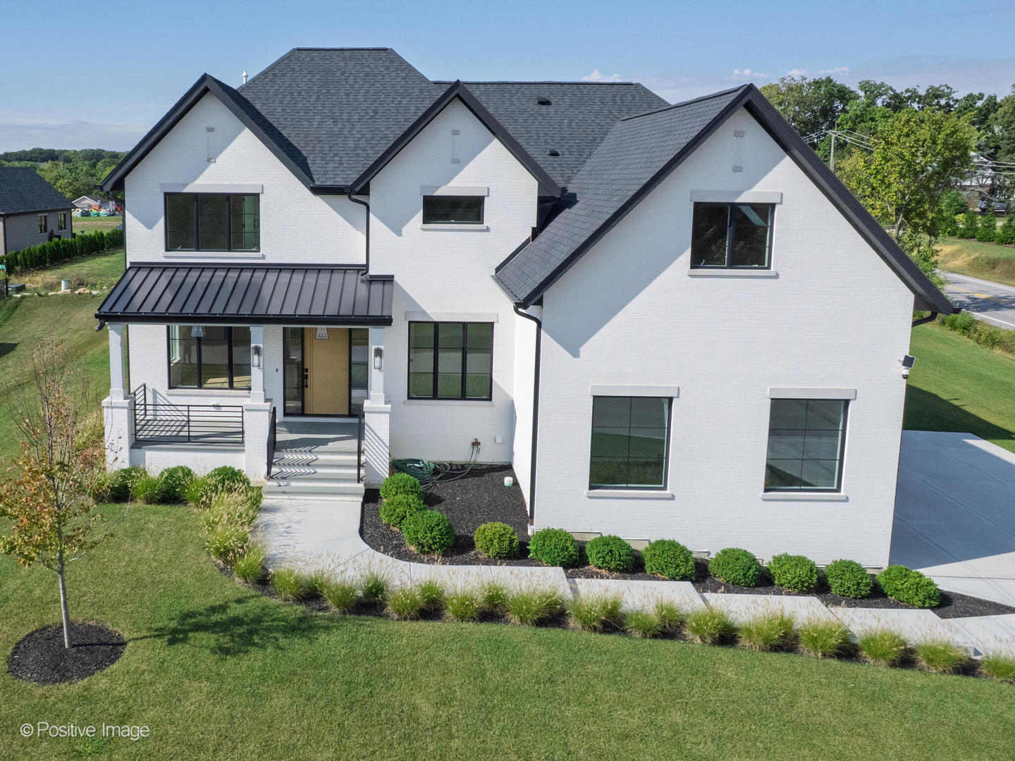 8302 Pleasant View Avenue