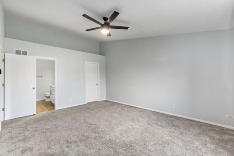 Tiny photo for 199 N Oakhurst Drive N #199, Aurora, IL 60504 (MLS # 12458989)