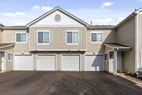 Tiny photo for 199 N Oakhurst Drive N #199, Aurora, IL 60504 (MLS # 12458989)