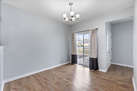 Tiny photo for 199 N Oakhurst Drive N #199, Aurora, IL 60504 (MLS # 12458989)