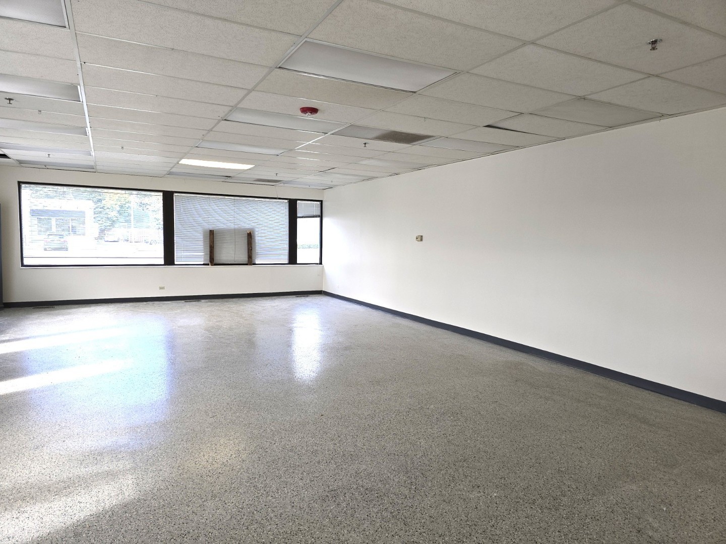 326 S Milwaukee Avenue