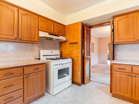 Tiny photo for 1115 N Prairie Avenue, Joliet, IL 60435 (MLS # 12585220)