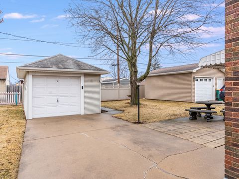 Tiny photo for 1115 N Prairie Avenue, Joliet, IL 60435 (MLS # 12585220)