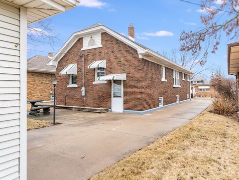 Tiny photo for 1115 N Prairie Avenue, Joliet, IL 60435 (MLS # 12585220)