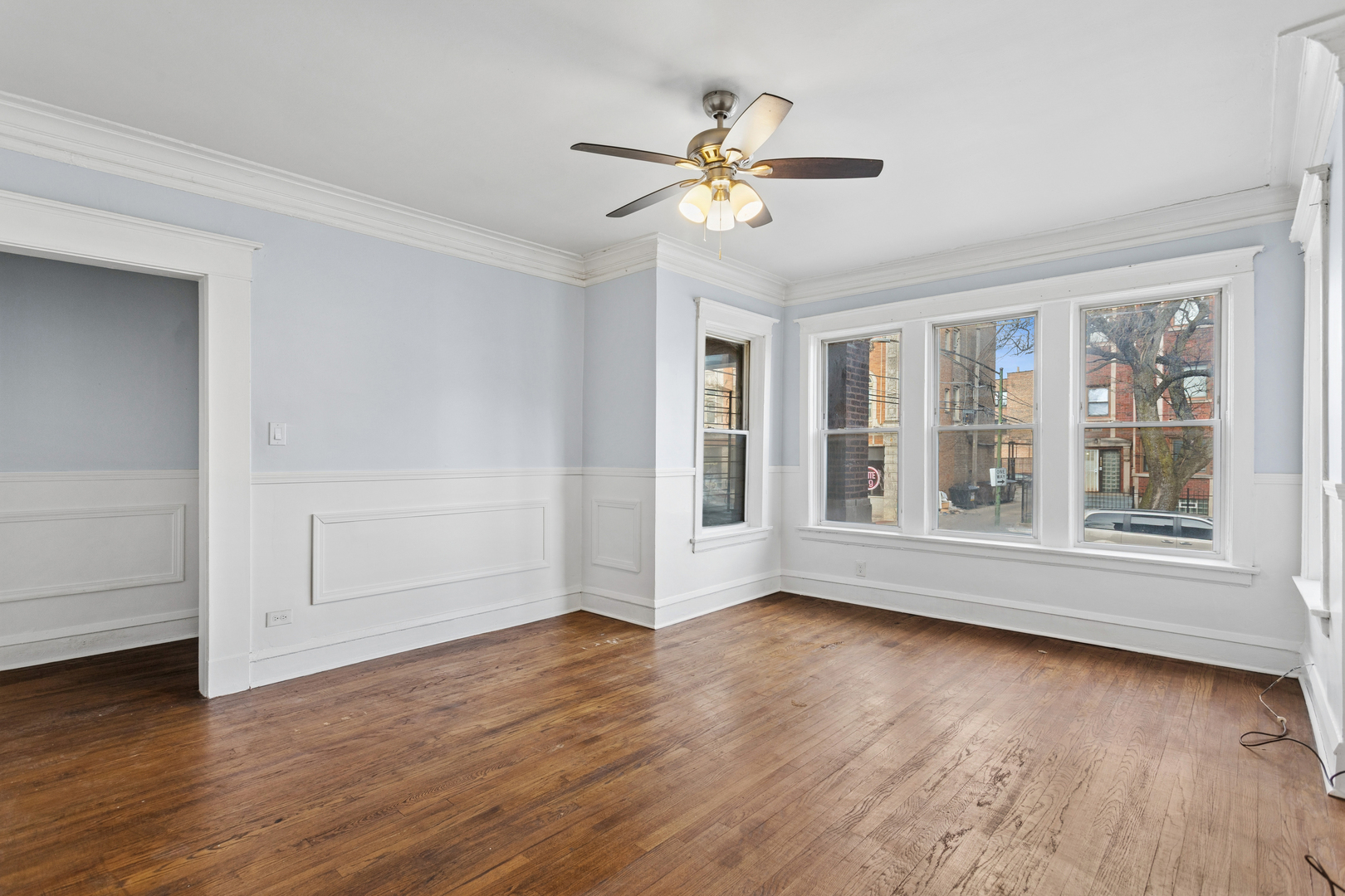 7914 S Champlain Avenue