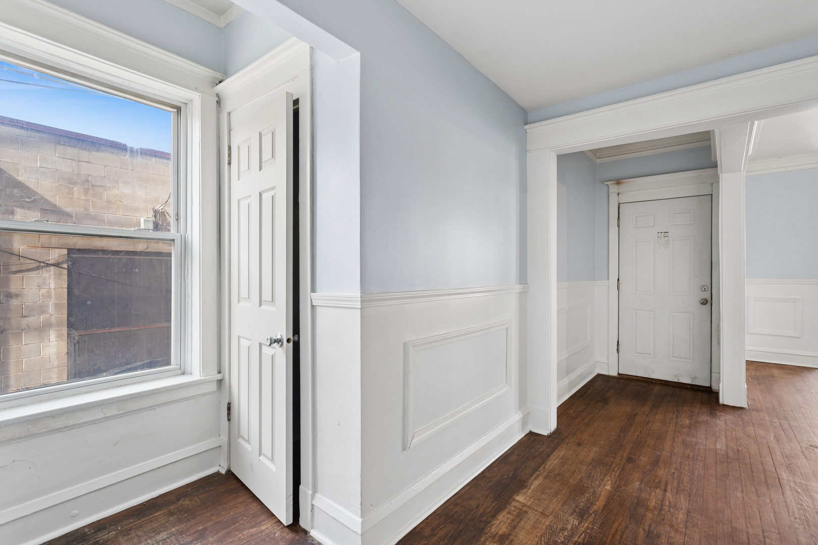 7914 S Champlain Avenue