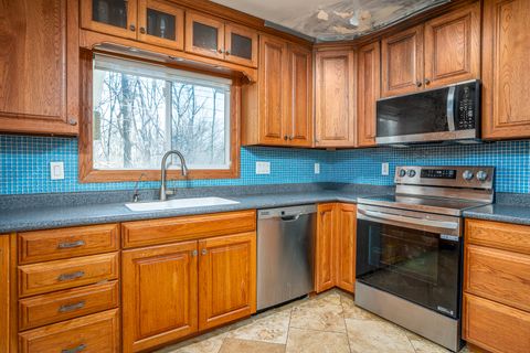 Tiny photo for 3225 28th Street Court, Rock Island, IL 61201 (MLS # 12576872)