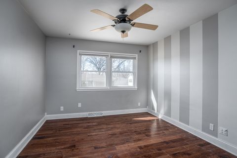 Tiny photo for 3225 28th Street Court, Rock Island, IL 61201 (MLS # 12576872)