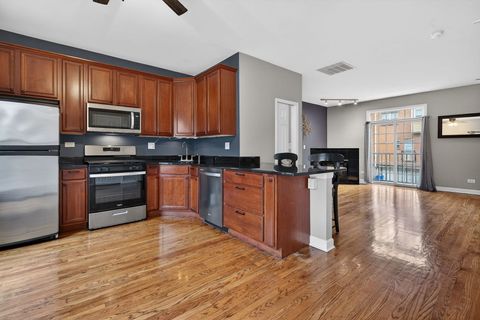 Tiny photo for 10420 S Walden Parkway, Chicago, IL 60643 (MLS # 12586619)