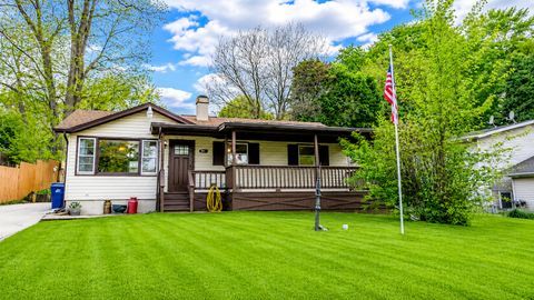 Photo of 33022 N John Mogg Road, Grayslake, IL 60030 (MLS # 12647839)