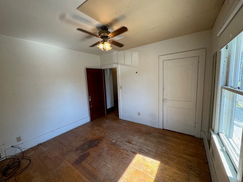 Tiny photo for 918 W Locust Street, Davenport, IA 52804 (MLS # 12770772)