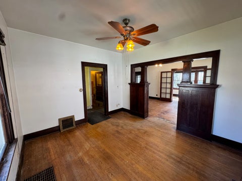 Tiny photo for 918 W Locust Street, Davenport, IA 52804 (MLS # 12770772)