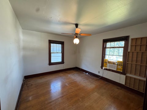 Tiny photo for 918 W Locust Street, Davenport, IA 52804 (MLS # 12770772)