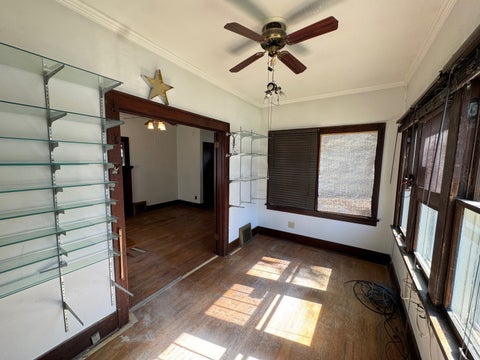 Tiny photo for 918 W Locust Street, Davenport, IA 52804 (MLS # 12770772)
