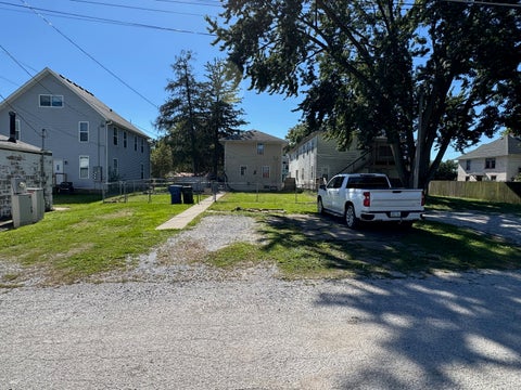 Tiny photo for 918 W Locust Street, Davenport, IA 52804 (MLS # 12770772)