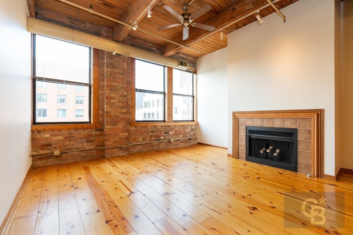 913 W Van Buren Street 6C
