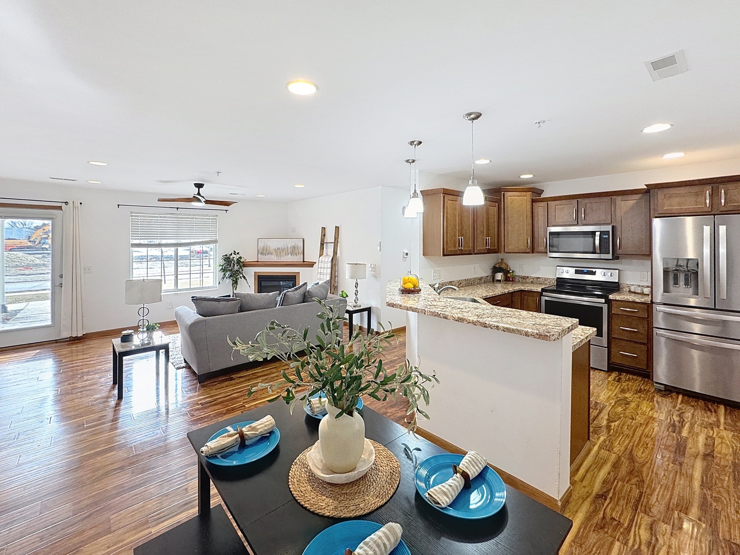 420 E Franklin Street 104