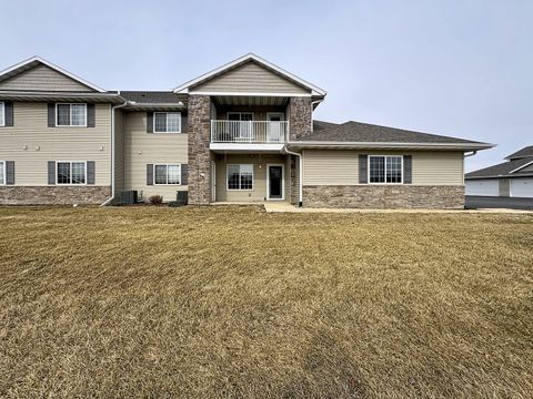 Photo of 420 E Franklin Street #104, Eldridge, IA 52748 (MLS # 12565722)