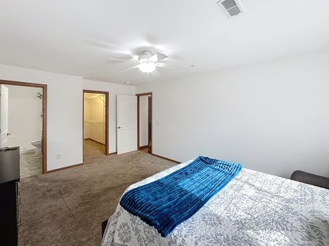 Tiny photo for 420 E Franklin Street #104, Eldridge, IA 52748 (MLS # 12565722)