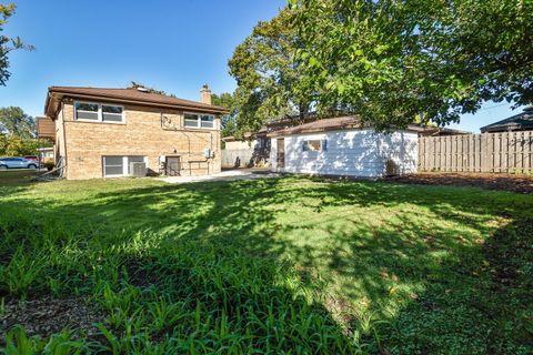 Tiny photo for 3507 Greenwood Avenue, Wilmette, IL 60091 (MLS # 12484420)