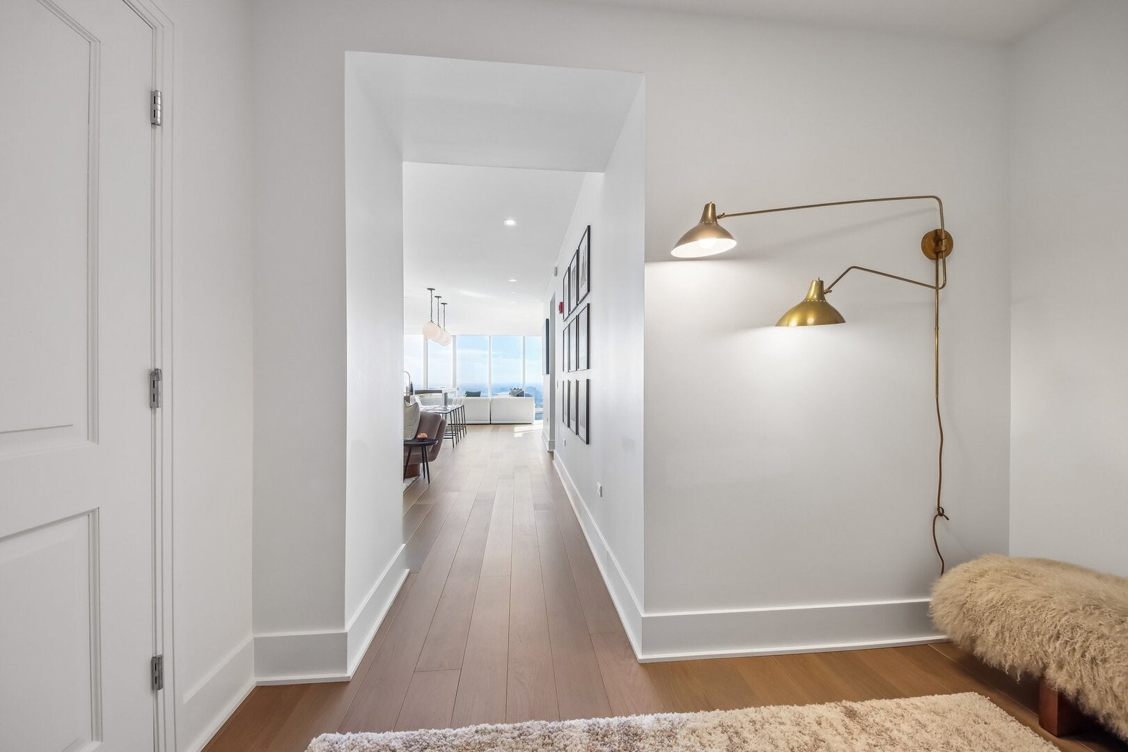 363 E Wacker Drive 4203