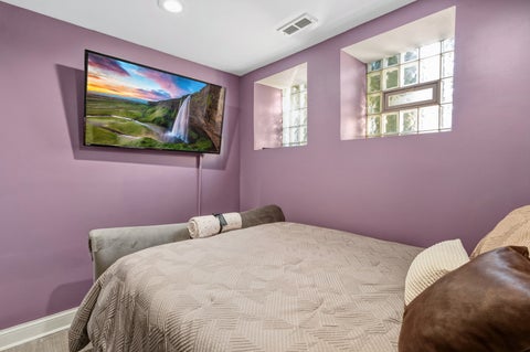 Tiny photo for 231 E 59th Street #1, Chicago, IL 60637 (MLS # 12742172)