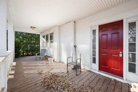 Tiny photo for 402 E Rusholme Street, Davenport, IA 52806 (MLS # QC4269746)